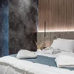 Opulence12 3*